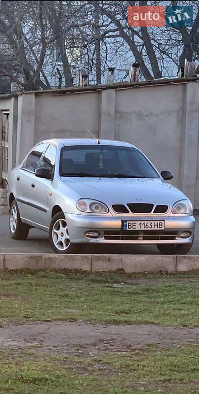 Седан Daewoo Lanos 2003 в Миколаєві