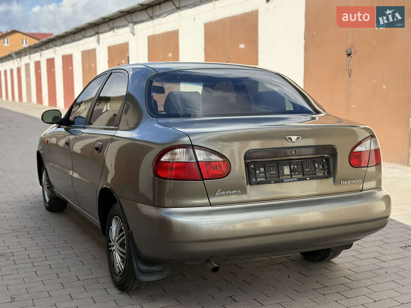 Седан Daewoo Lanos 2004 в Вінниці