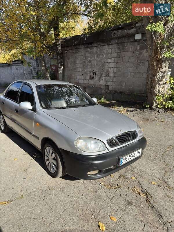 Седан Daewoo Lanos 1998 в Дніпрі