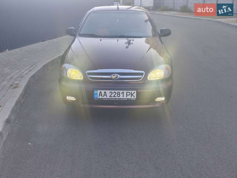 Daewoo Lanos 2011