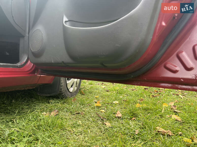 Седан Daewoo Lanos 2000 в Житомирі