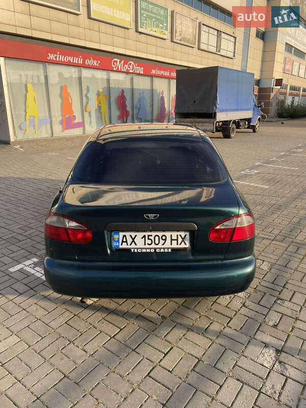 Седан Daewoo Lanos 2002 в Харькове
