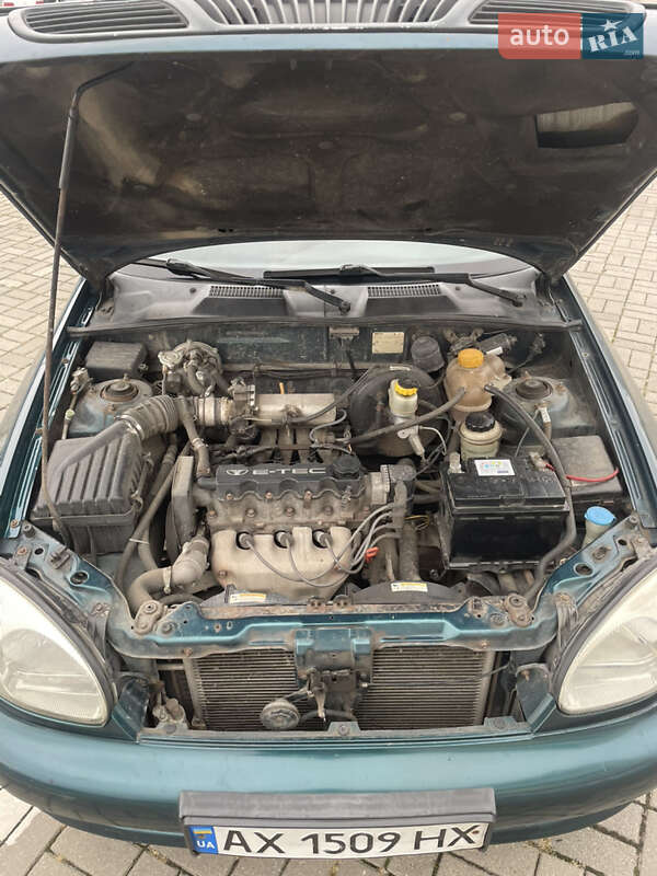 Седан Daewoo Lanos 2002 в Харькове