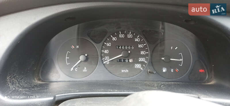 Седан Daewoo Lanos 2001 в Чернігові