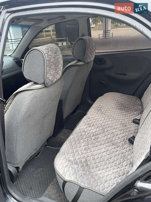 Седан Daewoo Lanos 2006 в Харкові