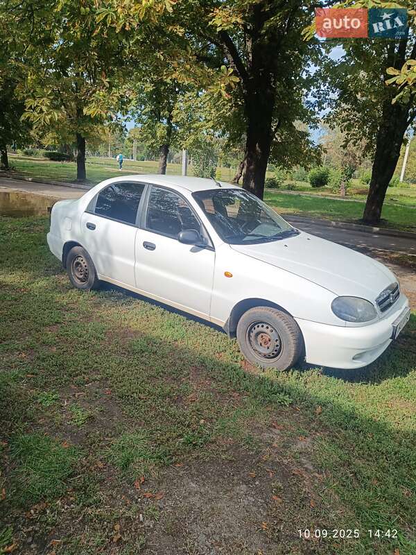 Седан Daewoo Lanos 2010 в Харкові