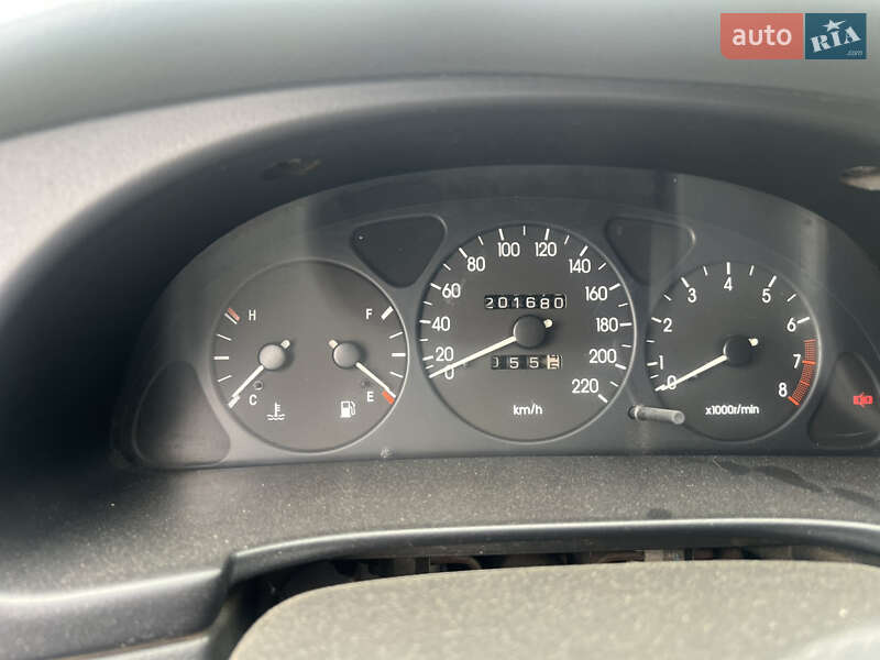 Седан Daewoo Lanos 2002 в Одессе