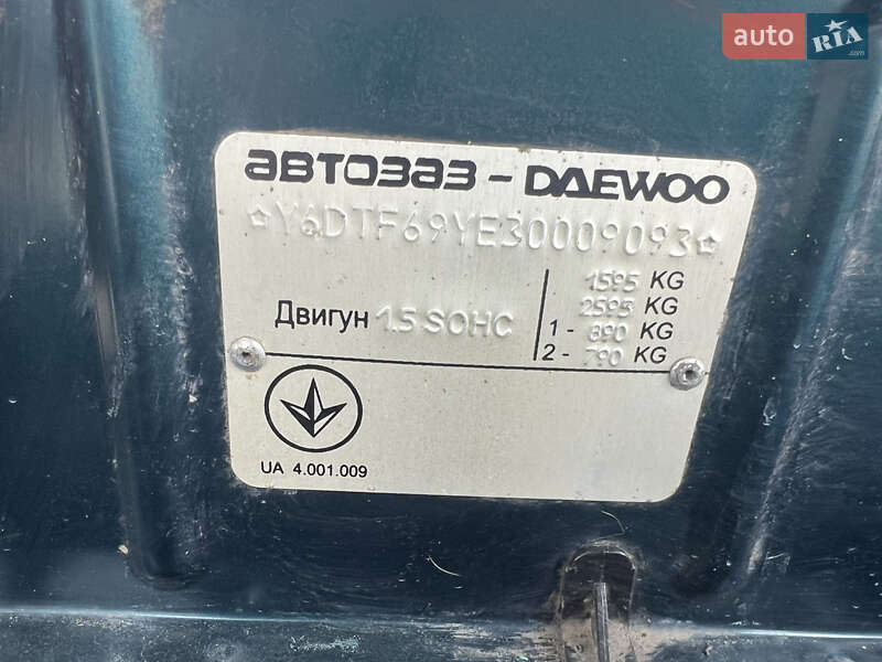 Седан Daewoo Lanos 2002 в Одессе