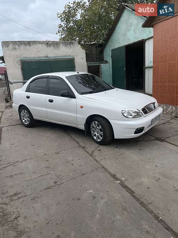 Седан Daewoo Lanos 2008 в Николаеве