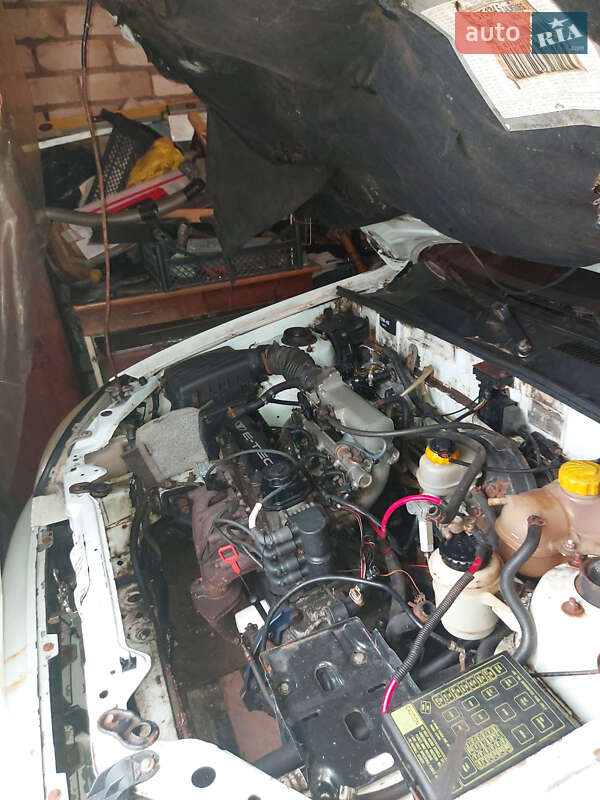 Седан Daewoo Lanos 1998 в Чернігові