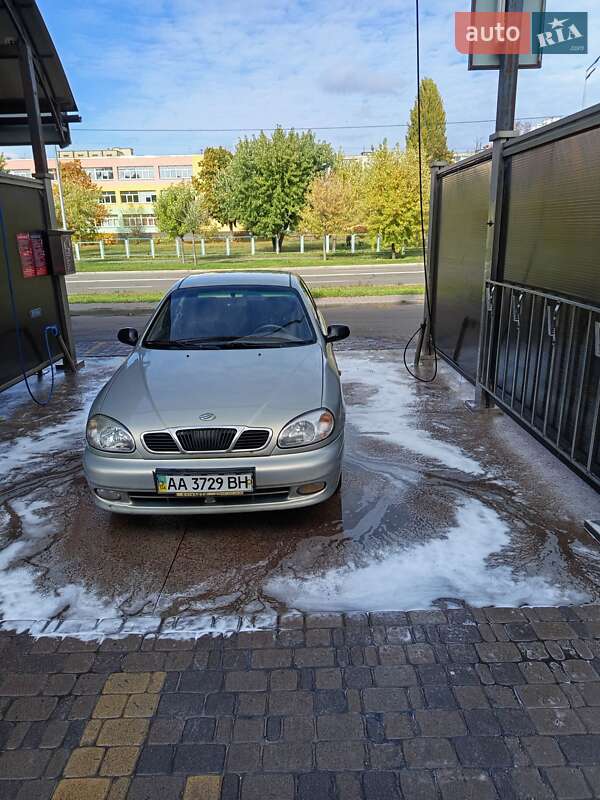 Седан Daewoo Lanos 2006 в Киеве