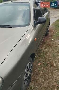 Седан Daewoo Lanos 2003 в Днепре