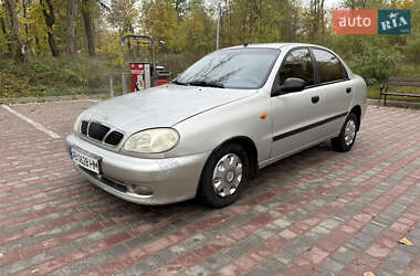 Седан Daewoo Lanos 2004 в Ладижині