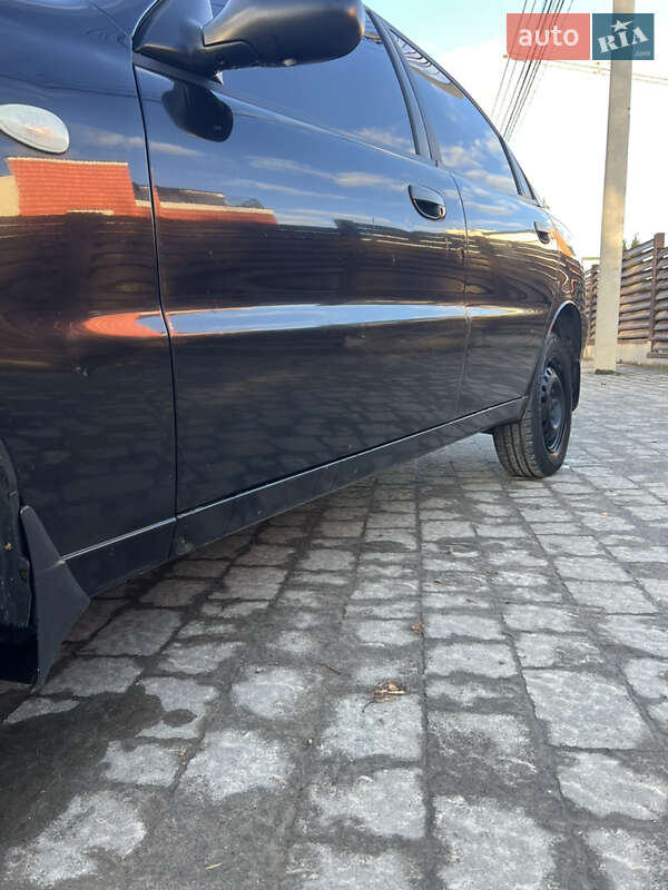 Седан Daewoo Lanos 2006 в Львові