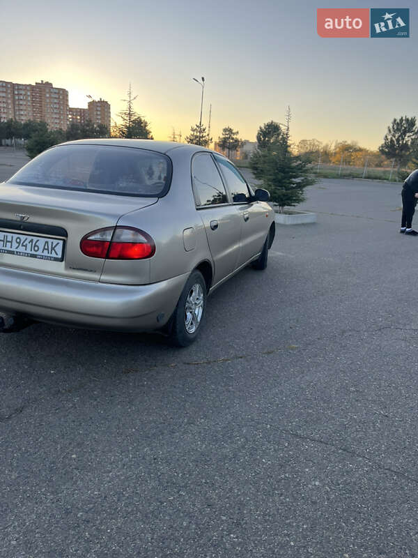 Седан Daewoo Lanos 2004 в Одесі