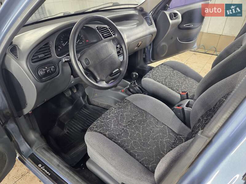 Седан Daewoo Lanos 2008 в Краснограде