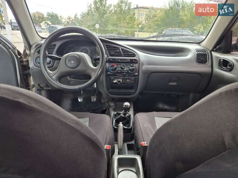 Седан Daewoo Lanos 2008 в Дніпрі