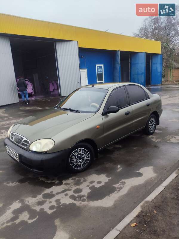 Седан Daewoo Lanos 2002 в Теплику