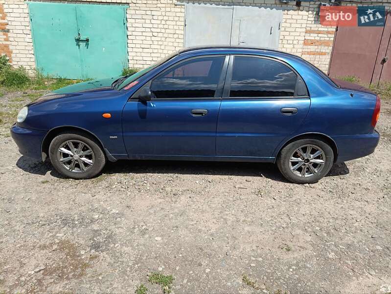 Седан Daewoo Lanos 2005 в Глухові