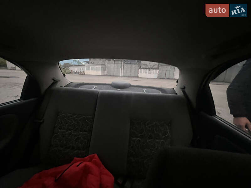 Седан Daewoo Lanos 2008 в Сарнах