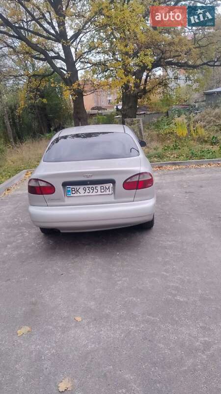 Седан Daewoo Lanos 2007 в Сарнах