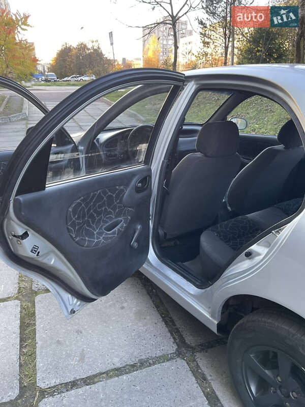 Седан Daewoo Lanos 2002 в Львові фото 22 Седан Daewoo Lanos 2002 в Львові