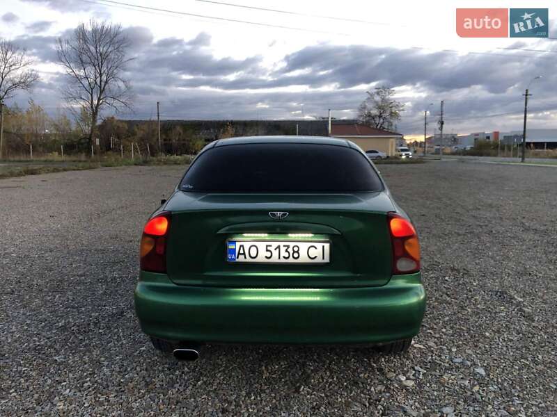 Седан Daewoo Lanos 2003 в Виноградове