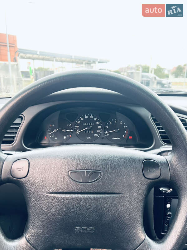 Седан Daewoo Lanos 2008 в Києві