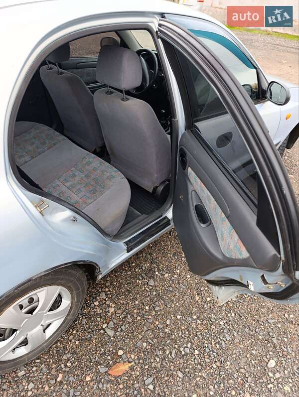 Седан Daewoo Lanos 2005 в Кривом Роге