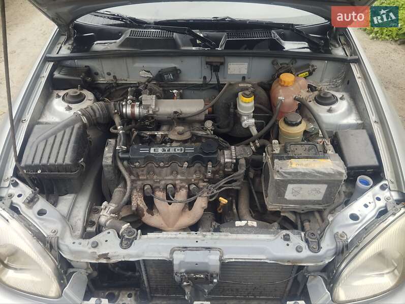 Седан Daewoo Lanos 2008 в Охтирці