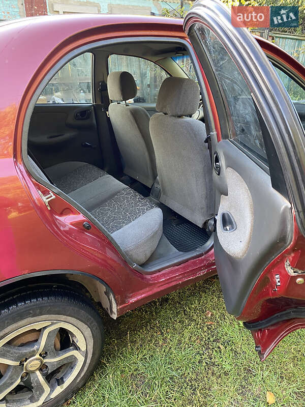 Седан Daewoo Lanos 2006 в Коломаке