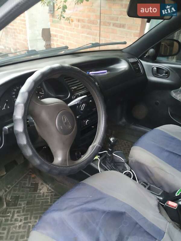 Седан Daewoo Lanos 2003 в Люботині