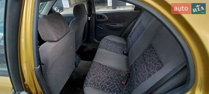 Седан Daewoo Lanos 2002 в Києві