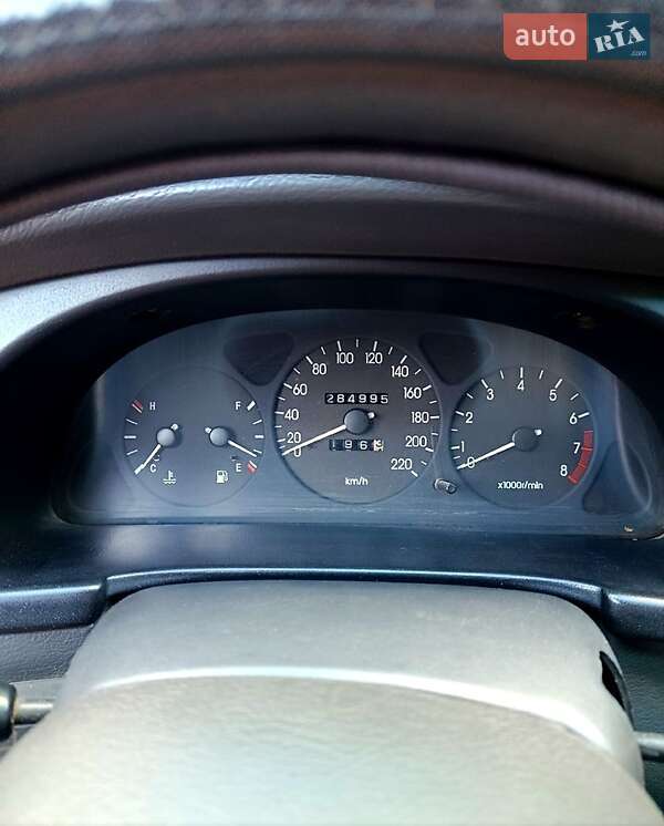 Седан Daewoo Lanos 2004 в Черкассах