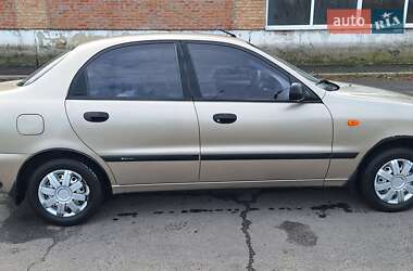 Седан Daewoo Lanos 2008 в Гребінці