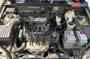 Седан Daewoo Lanos 2003 в Львові