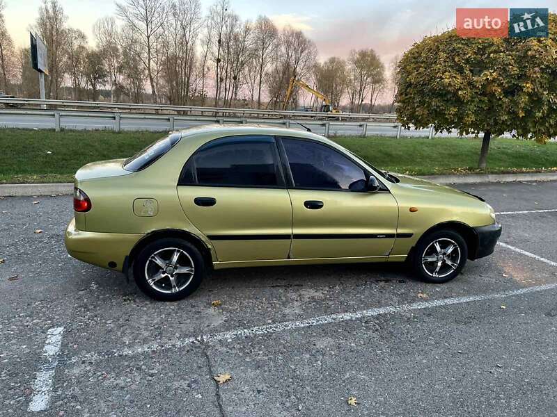 Седан Daewoo Lanos 2006 в Киеве