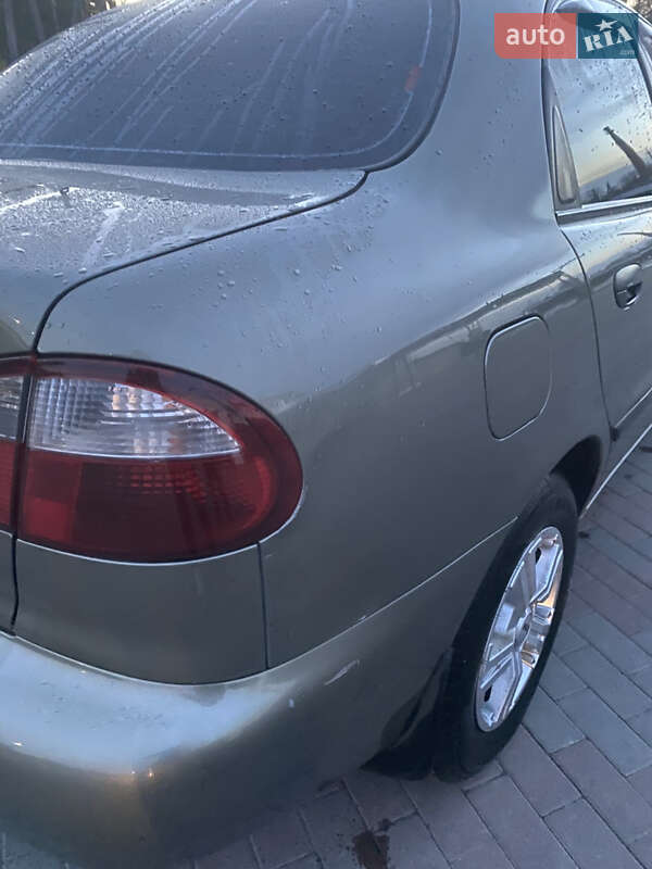 Седан Daewoo Lanos 2004 в Городенці