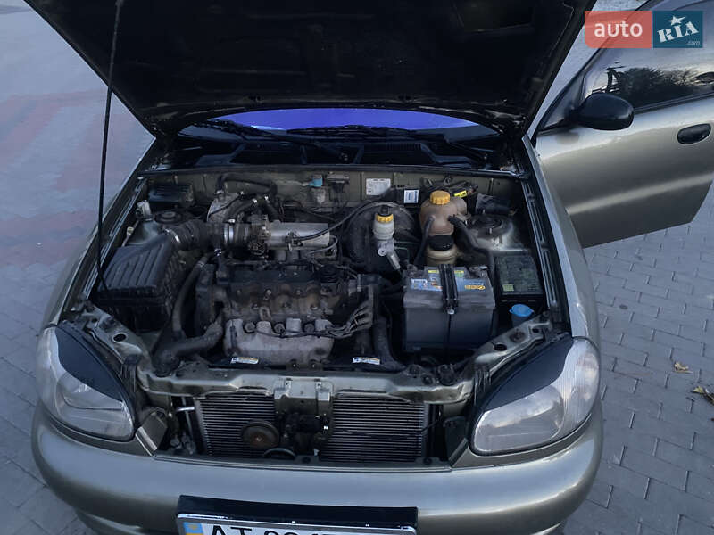 Седан Daewoo Lanos 2004 в Городенці