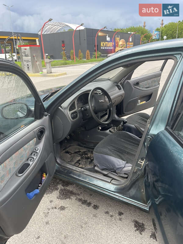 Седан Daewoo Lanos 2005 в Виннице