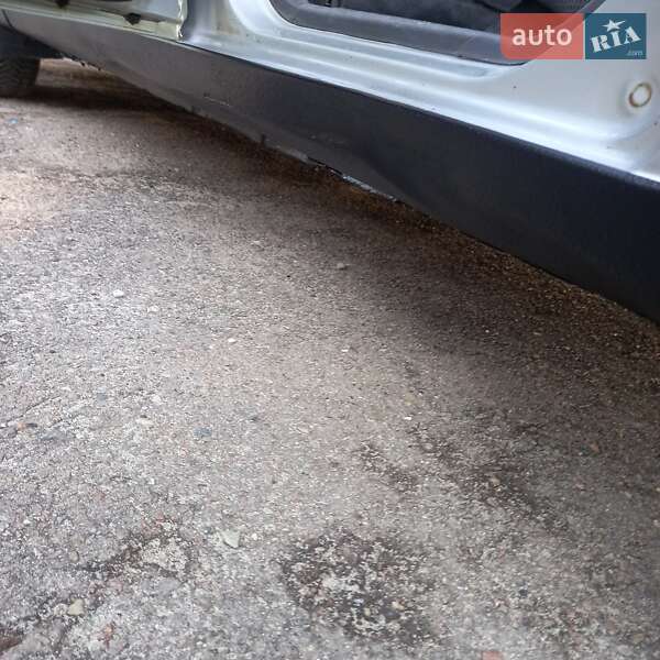 Седан Daewoo Lanos 2003 в Львові фото 16 Седан Daewoo Lanos 2003 в Львові