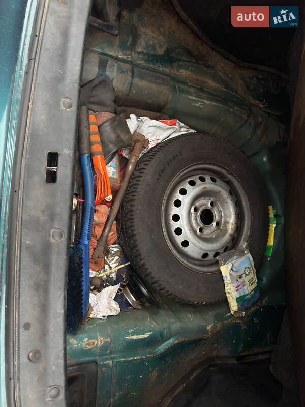 Седан Daewoo Lanos 2002 в Чернігові