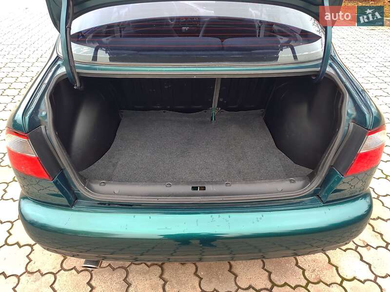 Седан Daewoo Lanos 2004 в Павлограді