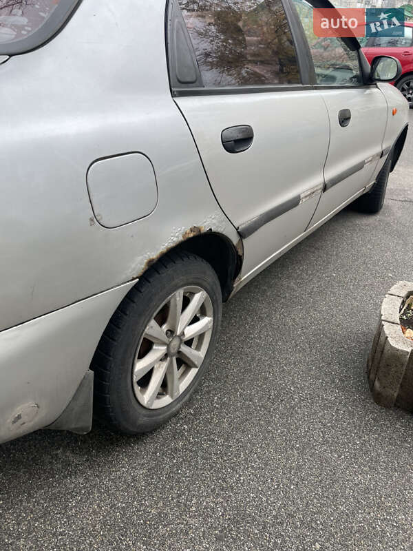 Седан Daewoo Lanos 2004 в Києві
