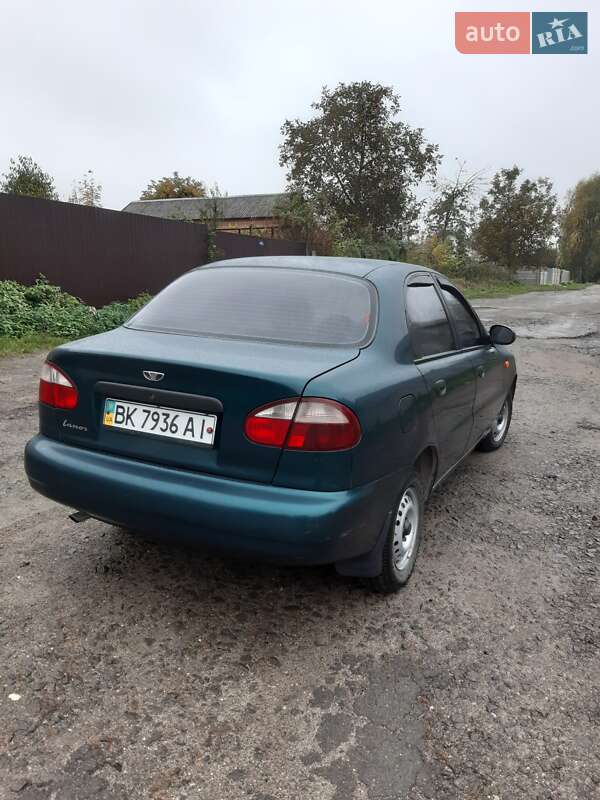 Седан Daewoo Lanos 2007 в Дубні