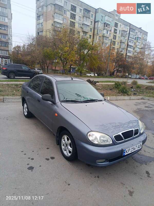 Седан Daewoo Lanos 2010 в Запоріжжі