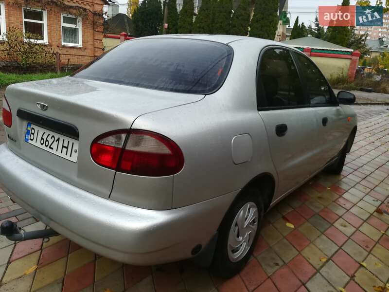 Седан Daewoo Lanos 2005 в Сумах