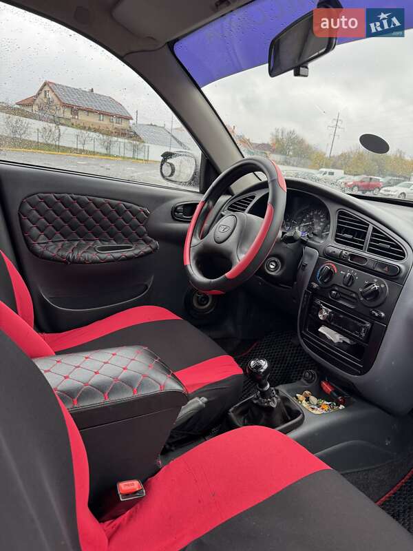 Седан Daewoo Lanos 2005 в Ужгороде