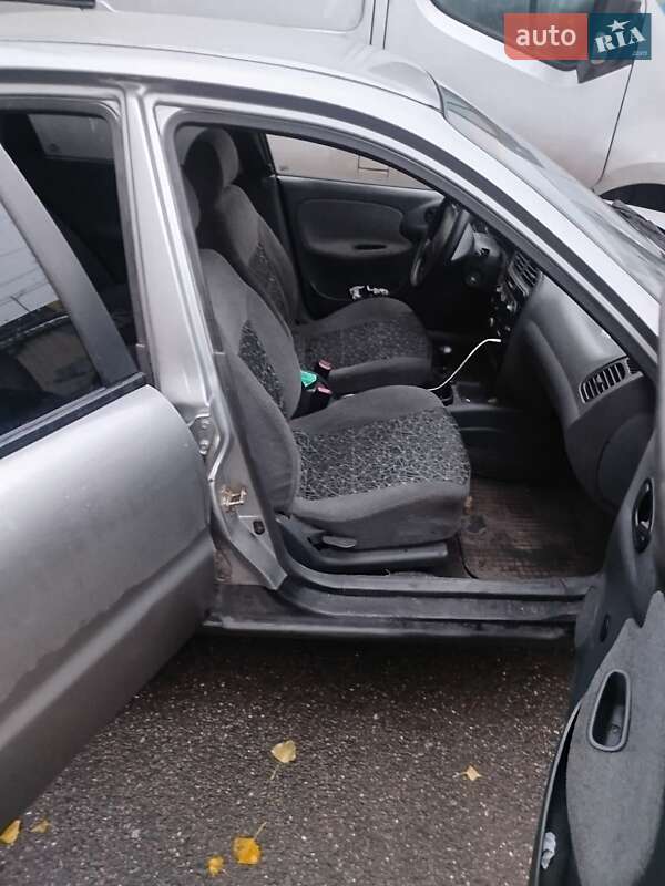 Седан Daewoo Lanos 2006 в Харкові