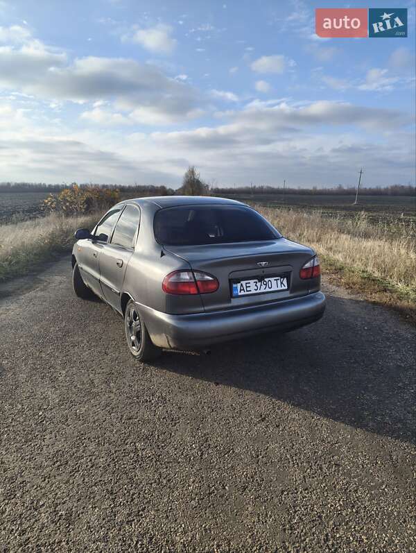 Седан Daewoo Lanos 1998 в Сахновщині